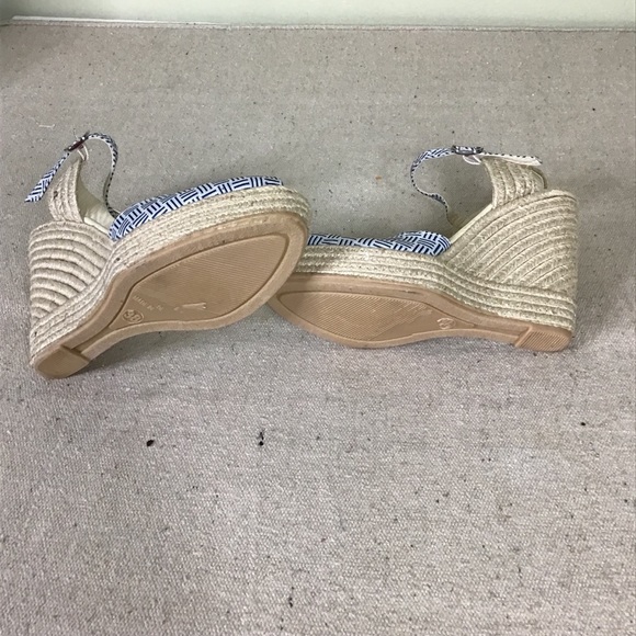 Beyond Skin Women’s Peep Toe Wedge Espadrilles Sz. 38/8US EUC - Picture 9 of 10
